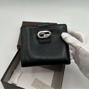 Gucci Leather Clasp Wallet